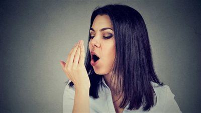 كيف اتخلص من رائحة الفم الكريهة