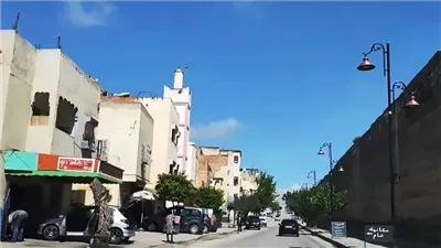 حي سيدي بابا مكناس حي شعبي مزدحم
