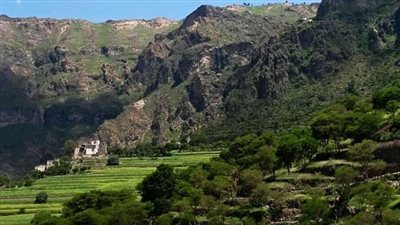 مديرية العتمة أرض العسل والجمال الطبيعي