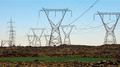 الكهرباء تغيب عن معظم المناطق السورية ساعات طويلة … وزير الكهرباء : توريدات الغاز اليومية انخفضت بمعدل 1,5 مليون متر مكعب خلال الأيام الماضية