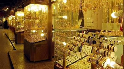 تراجع أسعار الذهب في سورية: انخفاض بمقدار 8000 ليرة وتحديد سعر الصرف الرسمي