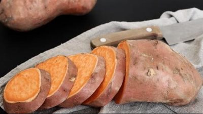 بطاطس حلوة مسلوقة طبق مناسب للنباتيين