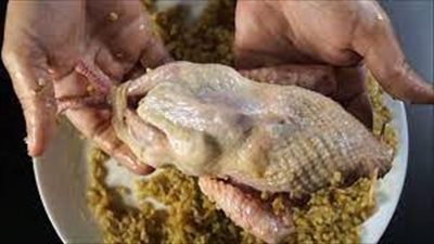 كل ما تريد معرفته عن حشو الحمام بالفريك: طريقة تقليدية لتحضير طبق لذيذ
