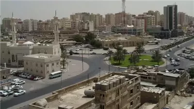 الضجيج منطقة تجارية وسكنية بالقرب من مطار الكويت الدولي