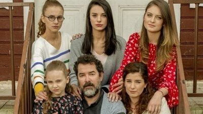 قصة مسلسل من أجل بناتي