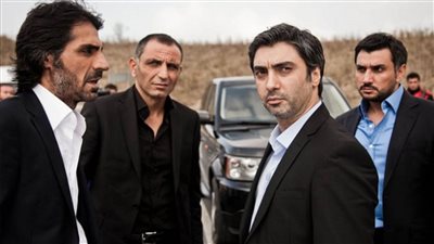 قصة مسلسل وادي الذئاب