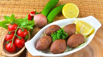 كبة لبنانية طبق شهي وغني بالتراث