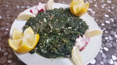 السبانخ على الطريقة السورية طبق لذيذ وصحي