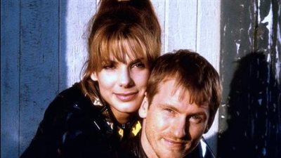 قصة فيلم Two If by Sea