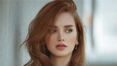 وأدي قاعده طب والله مانا ماشيه من هنا الا لما الاقي حد اتجوزه 