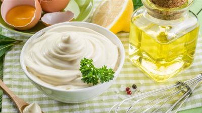 صوص الثوم وصفة سهلة وسريعة لإضافة نكهة لذيذة إلى الأطباق
