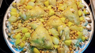 ثريد الدجاج طبق لذيذ وسهل التحضير
