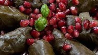 ورق العنب بدبس الرمان طبق لذيذ وغني بالفوائد