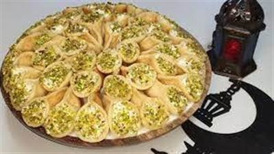 تعرفي على طريقة عمل قطايف عصافيري بالقشطة في المنزل