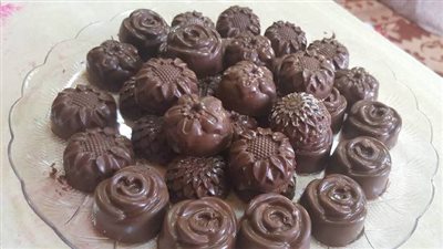  قوالب الشوكولاتة بطريقة عمل سهلة ومكونات بسيطة