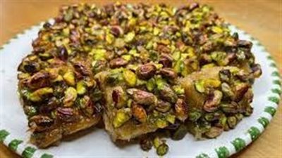 الهريسة هي حلوى شرقية شهيرة
