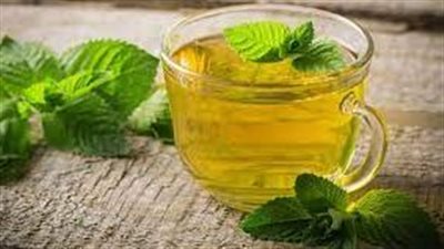 الشاي الاخضر بالنعناع