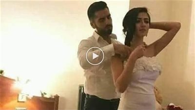 فكيت الطرحة ومسحت دموعي 