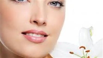 طرق طبيعية وجمالية لتخفيف التفاوت في لون البشرة
