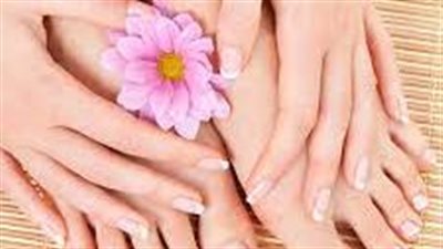 وصفات طبيعية لتطويل الأظافر وتبييضها