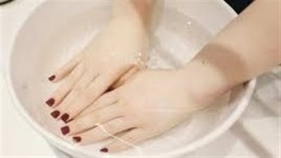 طرق إزالة أظافر التركيب