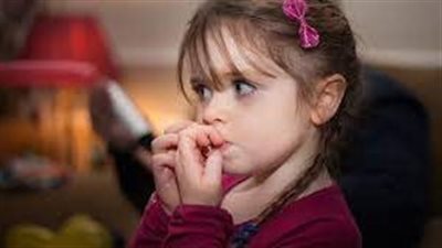قضم الأظافر عند الأطفال: ما هو؟