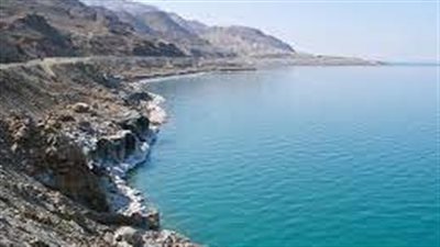 مخاطر شرب مياه البحر المېت 