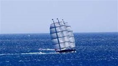 كم يبلغ طول اكبر محيط بالعالم