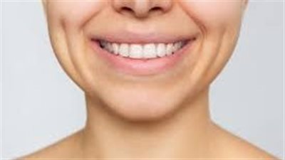 الغمازات: ابتسامة طبيعية ساحرة