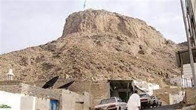 ما ارتفاع جبل الثور 