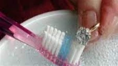 تنظيف الذهب بالبيت: خطوات بسيطة للحفاظ على بريقه