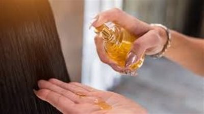 أفضل زيت لدهن الشعر يومياً: رحلةٌ لاكتشاف إكسير الجمال
