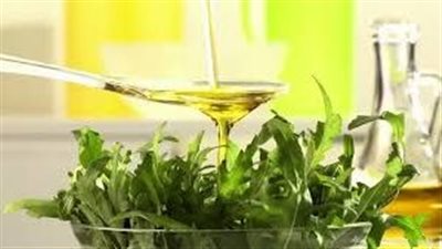 وداعاً للشعر الخفيف: اكتشفي فوائد خلطة الجرجير وزيت الزيتون