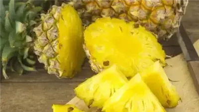 أطعمة يجب الحذر منها خلال الثلاثة أشهر الأولى من الحمل
