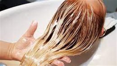 علامات تدلّ على أنّ شعركِ جاهزٌ لصبغِهِ بعدَ البروتينِ