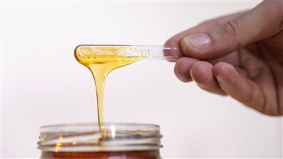 كيف نميز بين العسل الأصلي والمغشوش ؟
