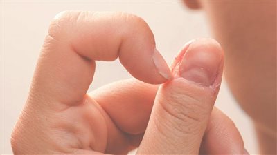 حيلة رائعة تساعدك على ترك عادة قضم الاظافر