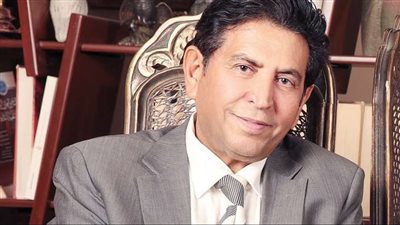 كل ما تريد معرفته عن الشاعر الراحل كريم العراقي