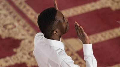 تعرف على حكم رفع اليدين في تكبيرات صلاة العيد