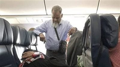 حكاية كان هناك شخص من سكان احد الأحياء في مدينة الرياض