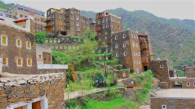 كل ما تريد معرفتة عن عروس الجبل في سوريا