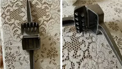 أدوات غامضة اكتشفوها في بعض المنازل القديمة واحتاروا في فهم استخدامها