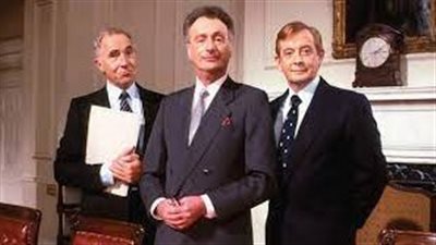 قصة مسلسل Yes Minister