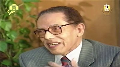  اجمل تعبير عن  مصطفى محمود