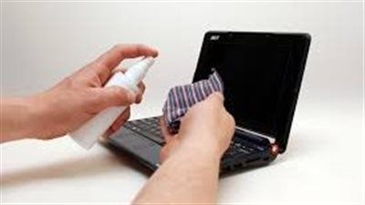 افضل طريقه لتنظيف شاشة اللاب توب