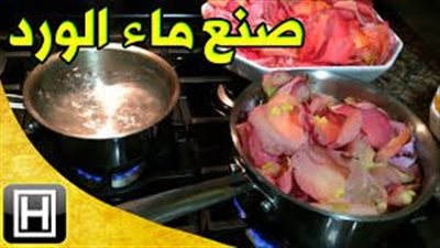 كيفية تحضير ماء الورد في المنزل