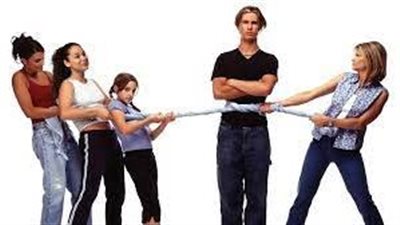 قصة مسلسل Odd Man Out