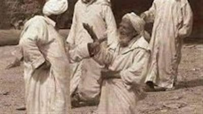 قصة الرجل الذي أقسم ان لا يتزوج حتى يسئل مائة رجل