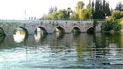 من أين ينبع نهر العاصي
