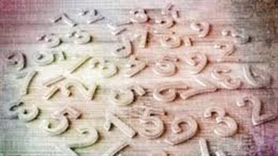 ما هو الفرق بين الأعداد الأولية وغير الأولية